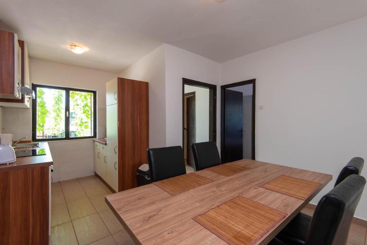 Apartments Ljiljana Orebic Luaran gambar